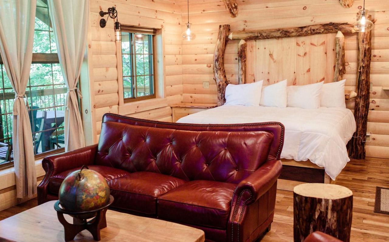 Cricket Hill Treehouse By Amish Country Lodging Millersburg Exteriér fotografie